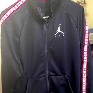 Mens Jordan zip up sweater (can fit a woman’s M/L)